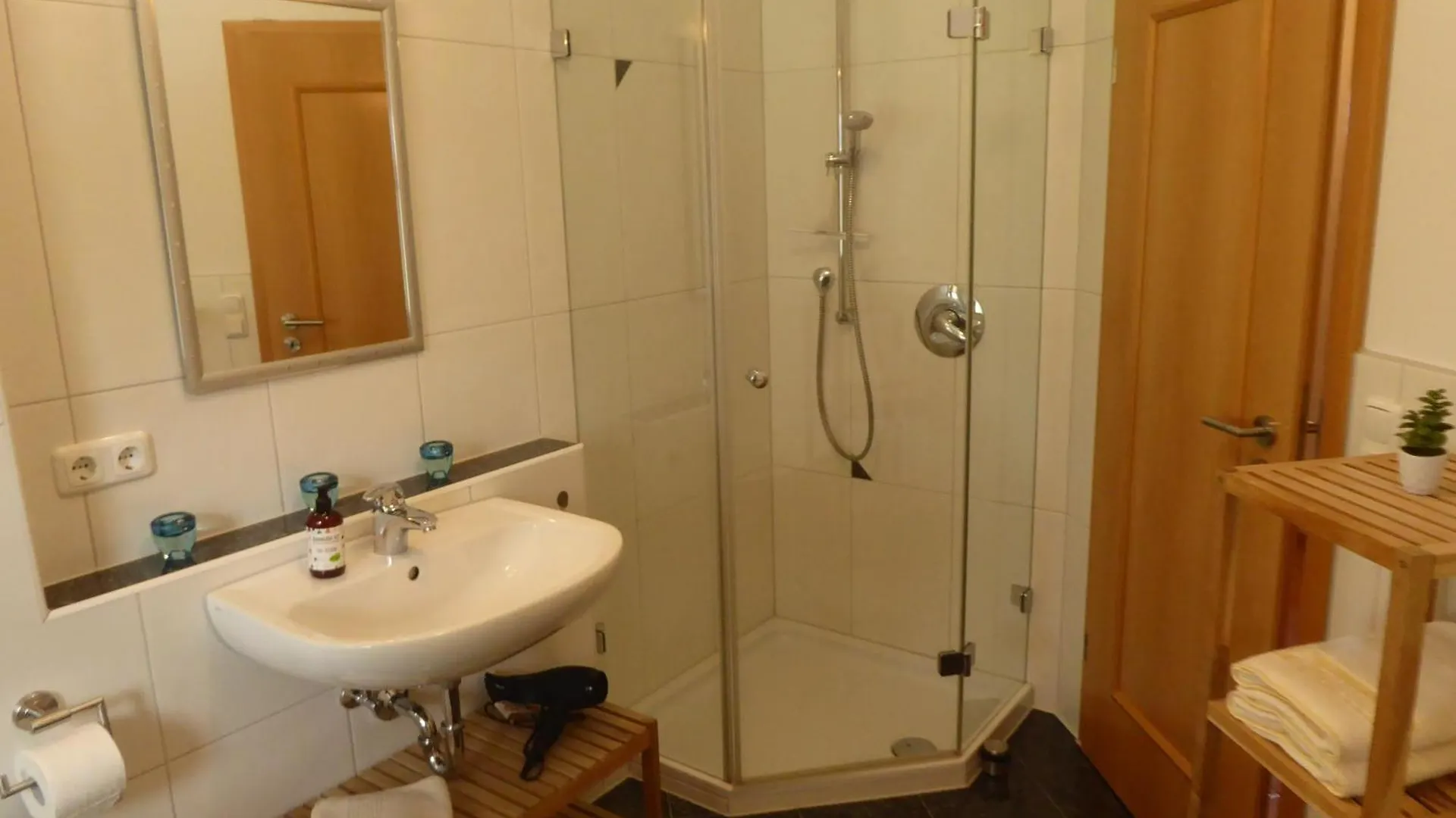 Ferienwohnungen Florian Pletzenauer Gstadt am Chiemsee Apartment