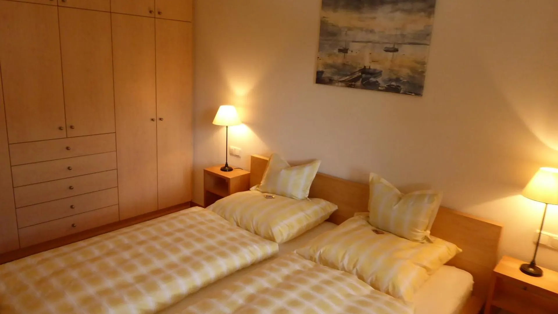 Apartment Ferienwohnungen Florian Pletzenauer Gstadt am Chiemsee